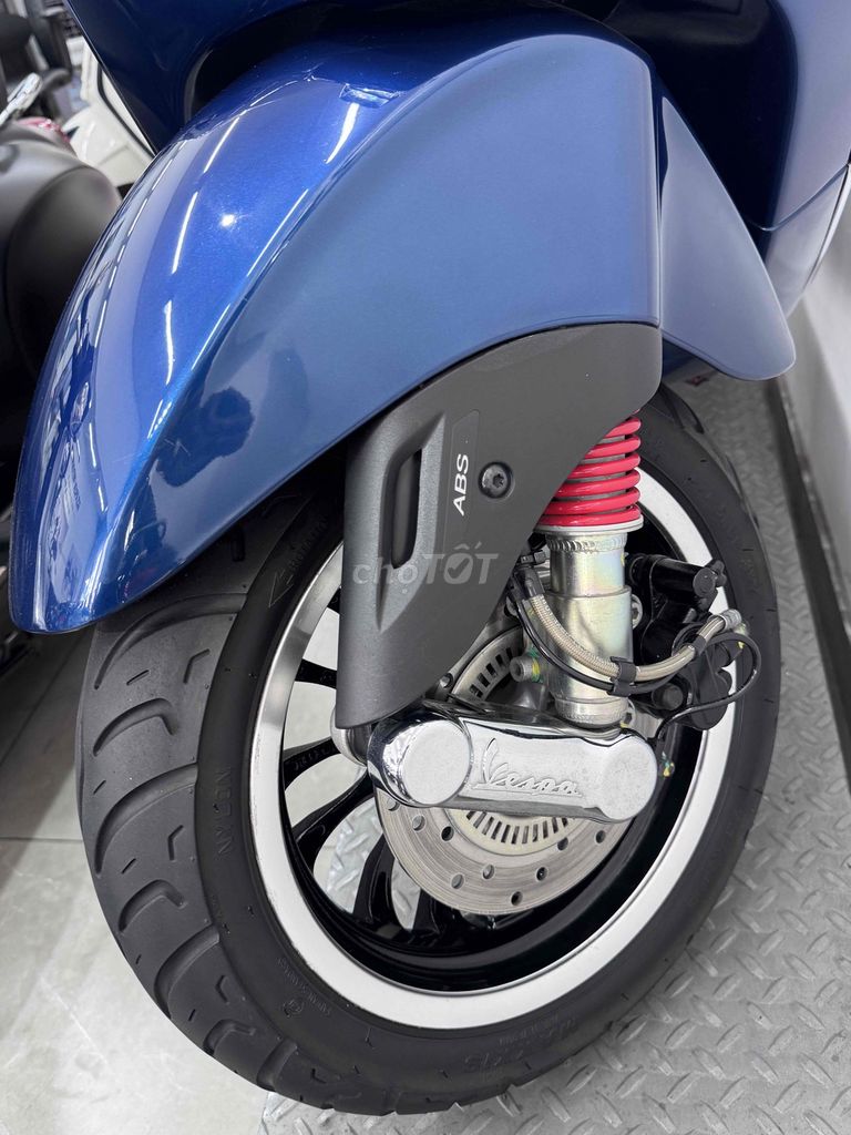 Vespa 2024 - ảnh 3