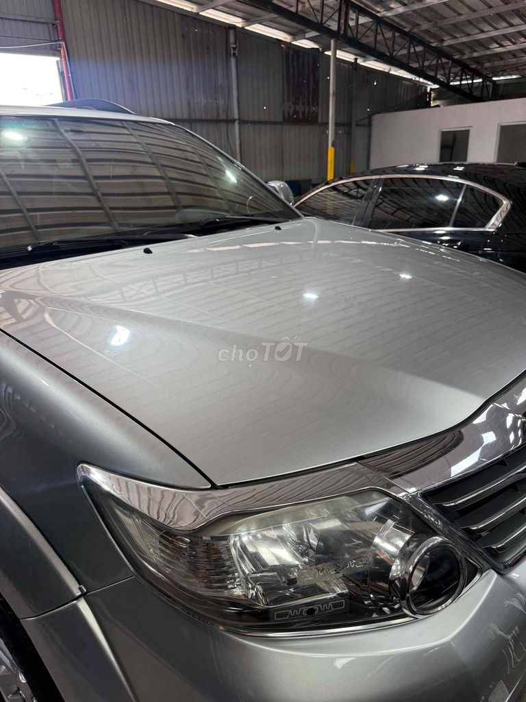 Toyota Fortuner - ảnh 5