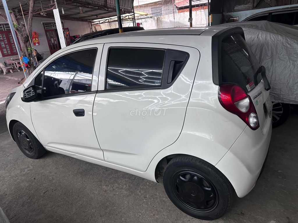 Chevrolet Spark 2016 - ảnh 2