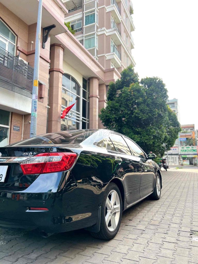 Toyota Camry 2.5Q 2014 - ảnh 4