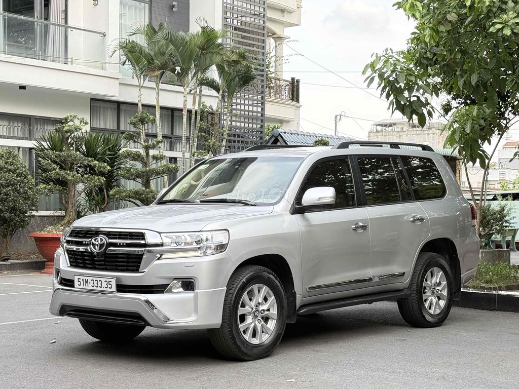Toyota Land Cruiser 2016 - ảnh 2