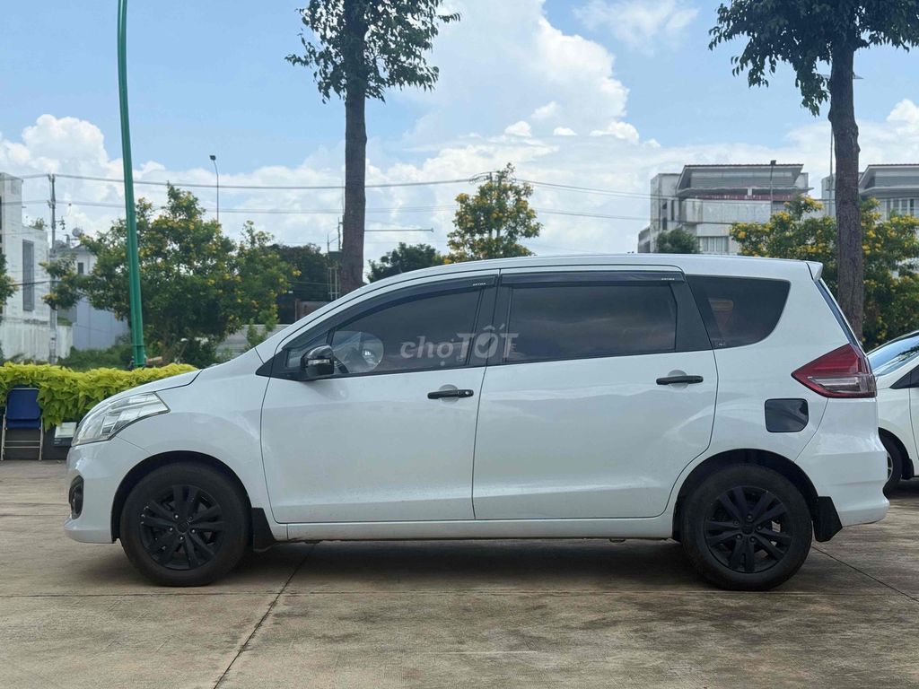 Suzuki Ertiga 2017 - ảnh 2