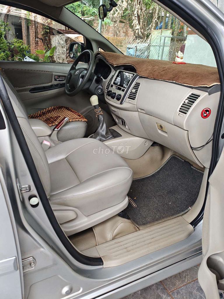 Toyota Innova 2014 - ảnh 2