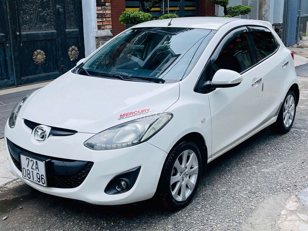 Mazda 2 2013 - ảnh 1