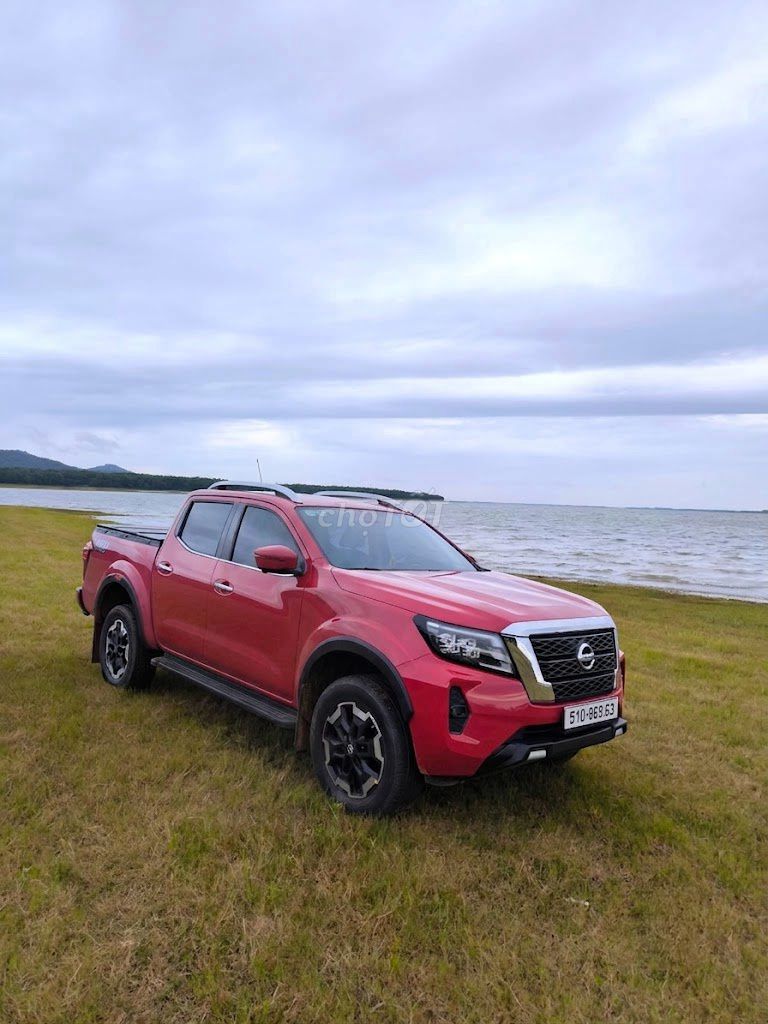 Nissan Navara - ảnh 1