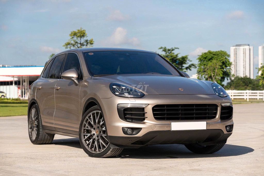 Porsche Cayenne 2016 - ảnh 1