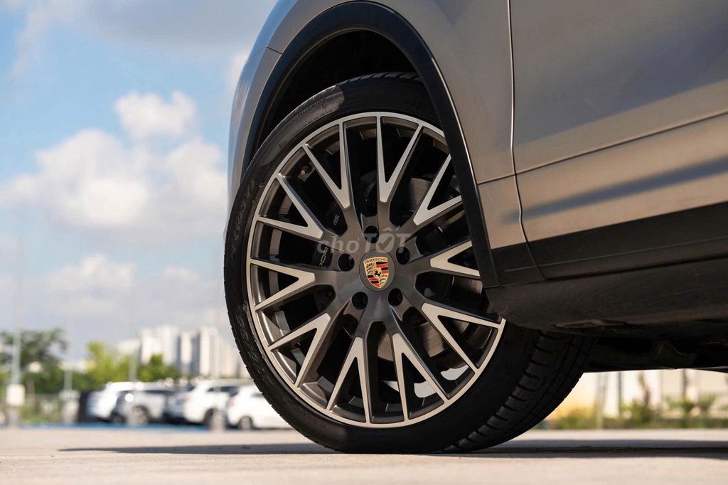 Porsche Cayenne 2016 - ảnh 3