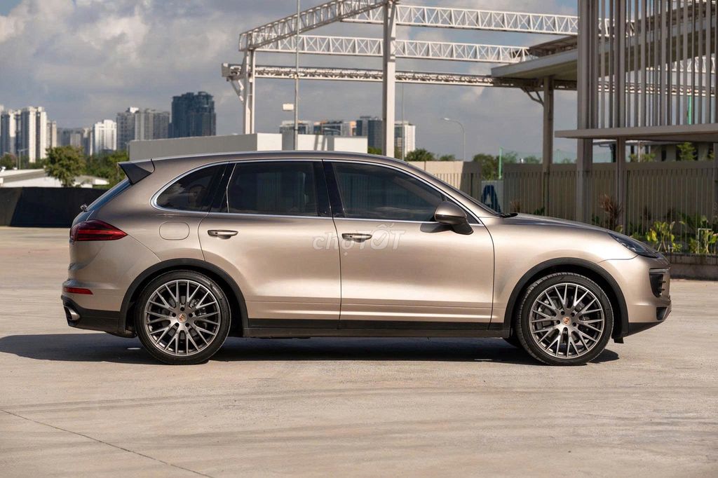 Porsche Cayenne 2016 - ảnh 5