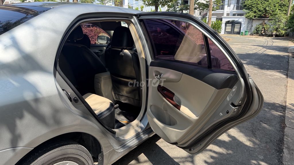 Toyota Corolla 2013 - ảnh 4