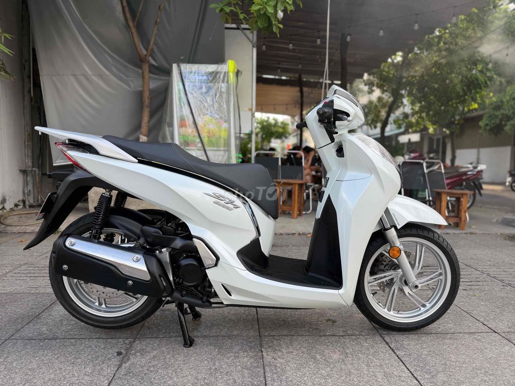Honda SH 2018 - ảnh 2
