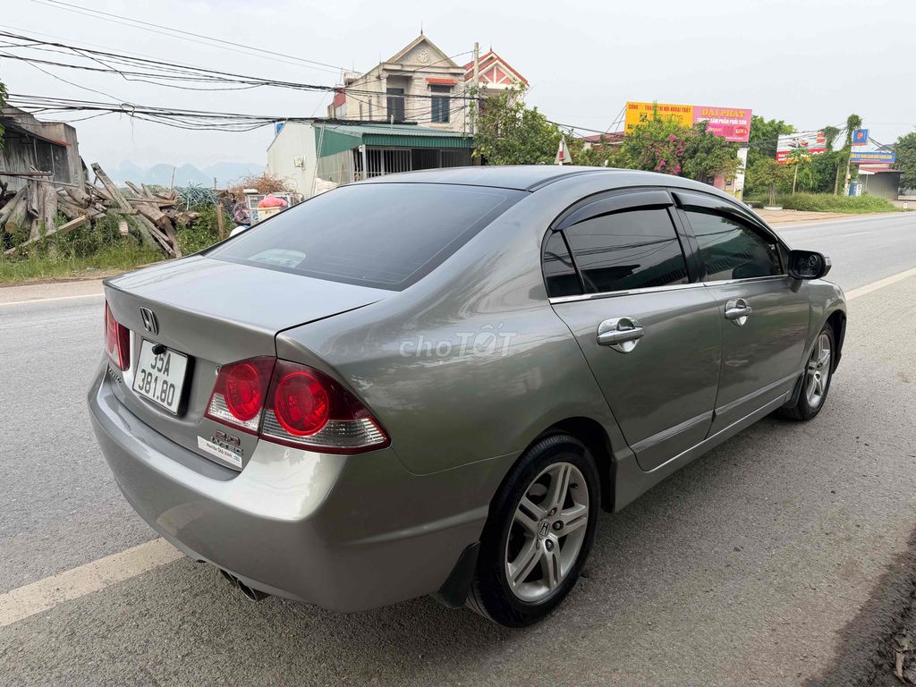 Honda Civic 2008 - ảnh 3