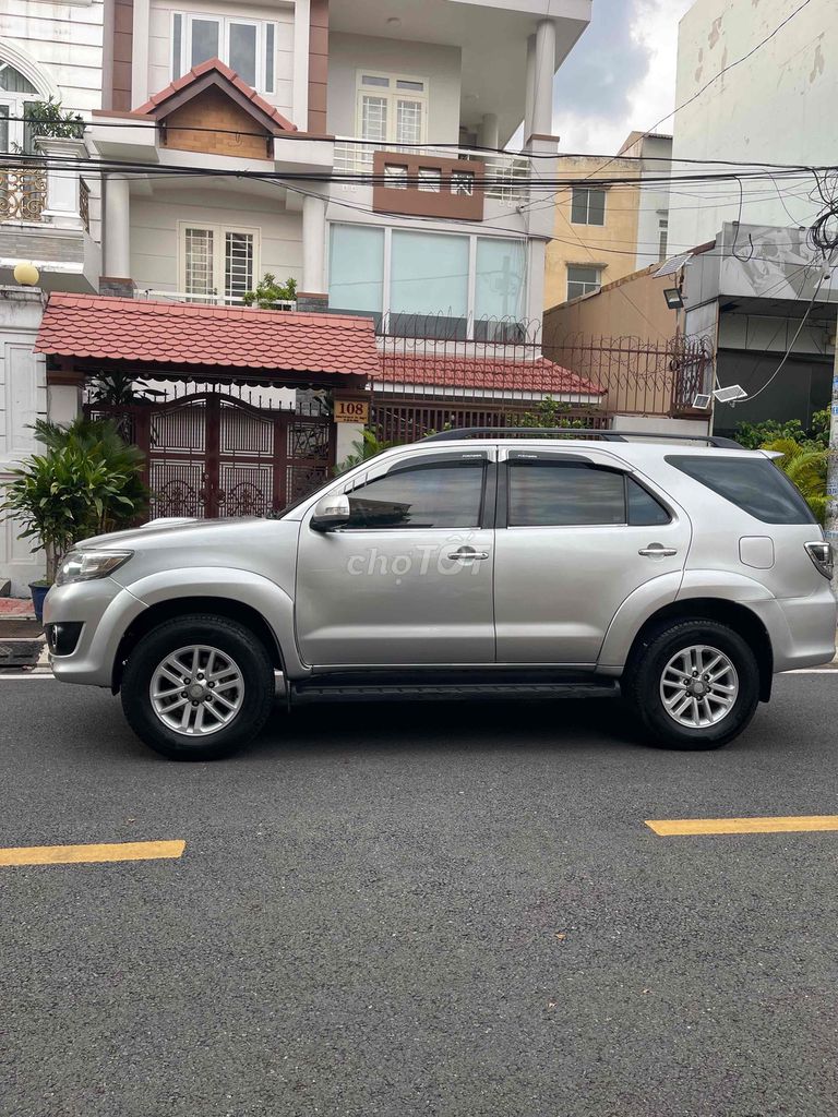 Toyota Fortuner 2014 - ảnh 1
