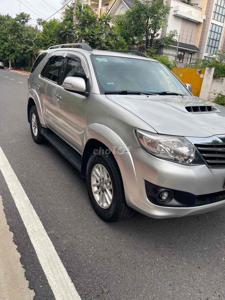 Toyota Fortuner 2014 - ảnh 2