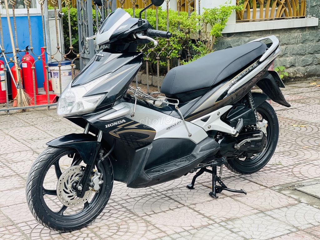 Honda Air Blade 2012 - ảnh 3