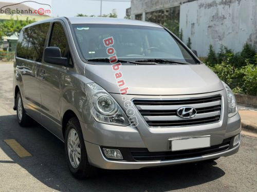 Hyundai Grand Starex 2.5 MT 2017 - ảnh 2