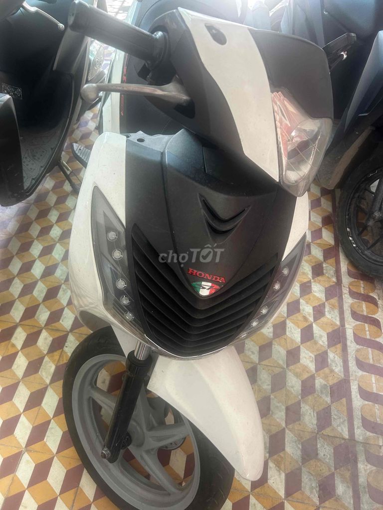 Honda SH 2005 - ảnh 4