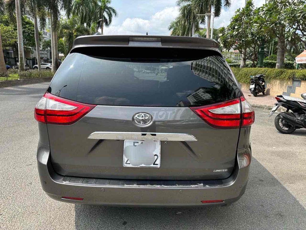 Toyota Sienna Limited 3.5 2015 - ảnh 4