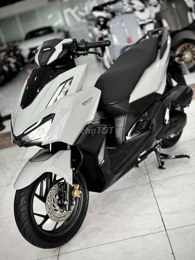 Vario 2023 - ảnh 1