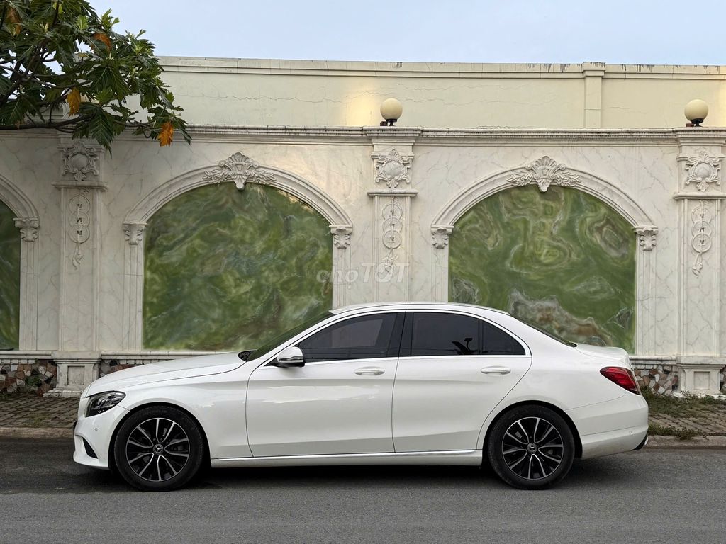 Mercedes-Benz 2019 - ảnh 3