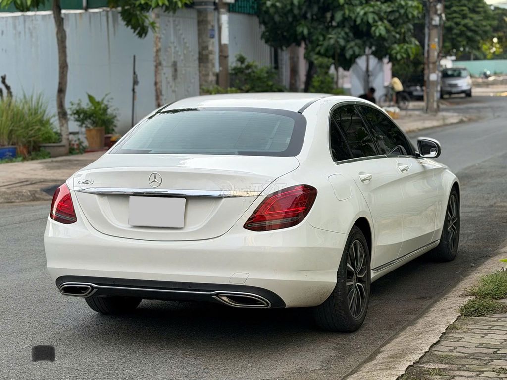 Mercedes-Benz 2019 - ảnh 4