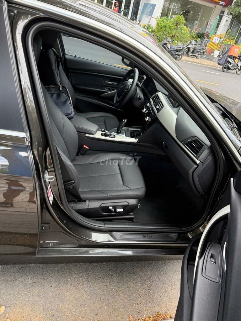 BMW 3 Series 2015 - ảnh 5