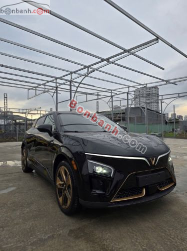 VinFast VF7 Plus AWD 2024 - ảnh 2