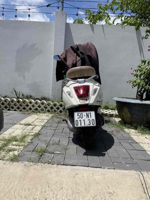 Piaggio Vespa 2015 - ảnh 1