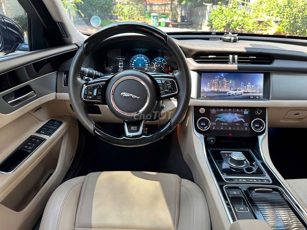 Jaguar 2017 - ảnh 4