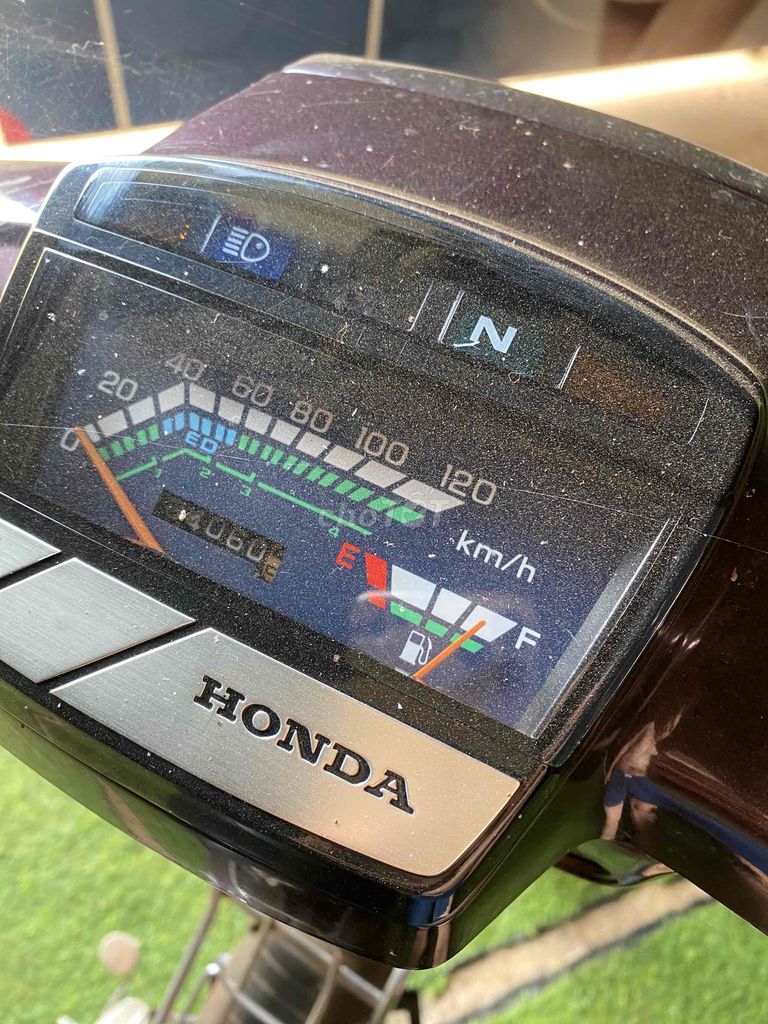 Honda Dream 1996 - ảnh 2