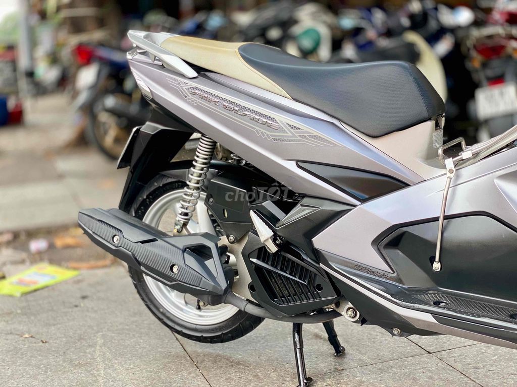 Honda Air Blade 2018 - ảnh 4