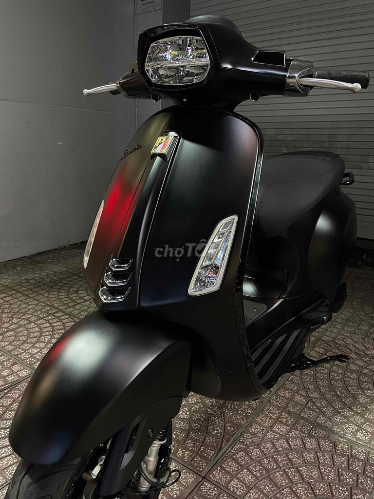 Piaggio Vespa 2022 - ảnh 1