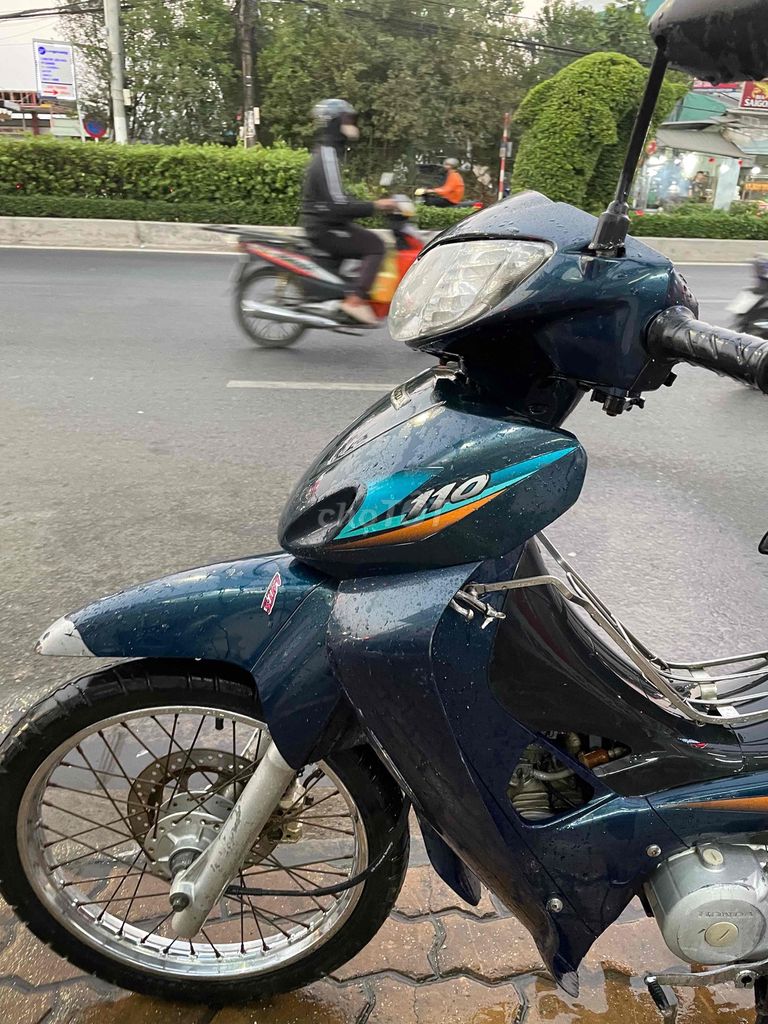 Honda Future 2003 - ảnh 2