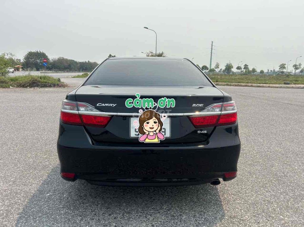 Toyota Camry 2018 - ảnh 1