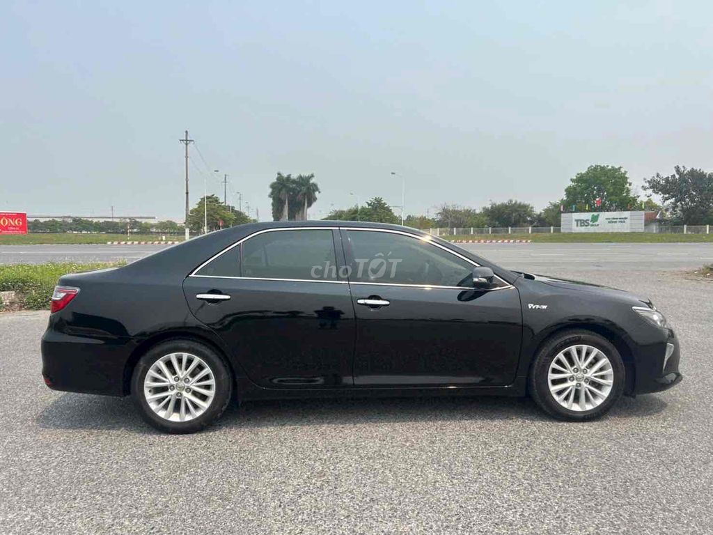 Toyota Camry 2018 - ảnh 3