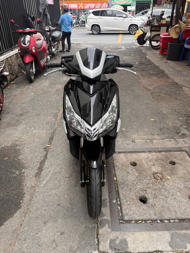 Honda Air Blade 2010 - ảnh 1