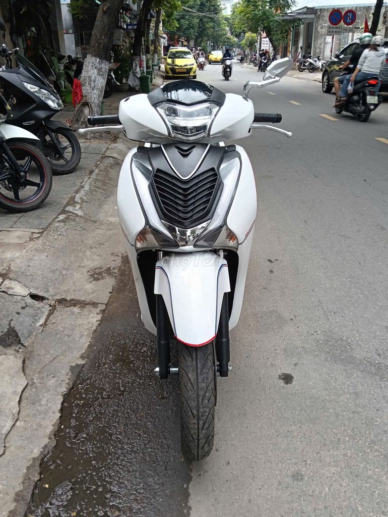 Honda SH 2019 - ảnh 1
