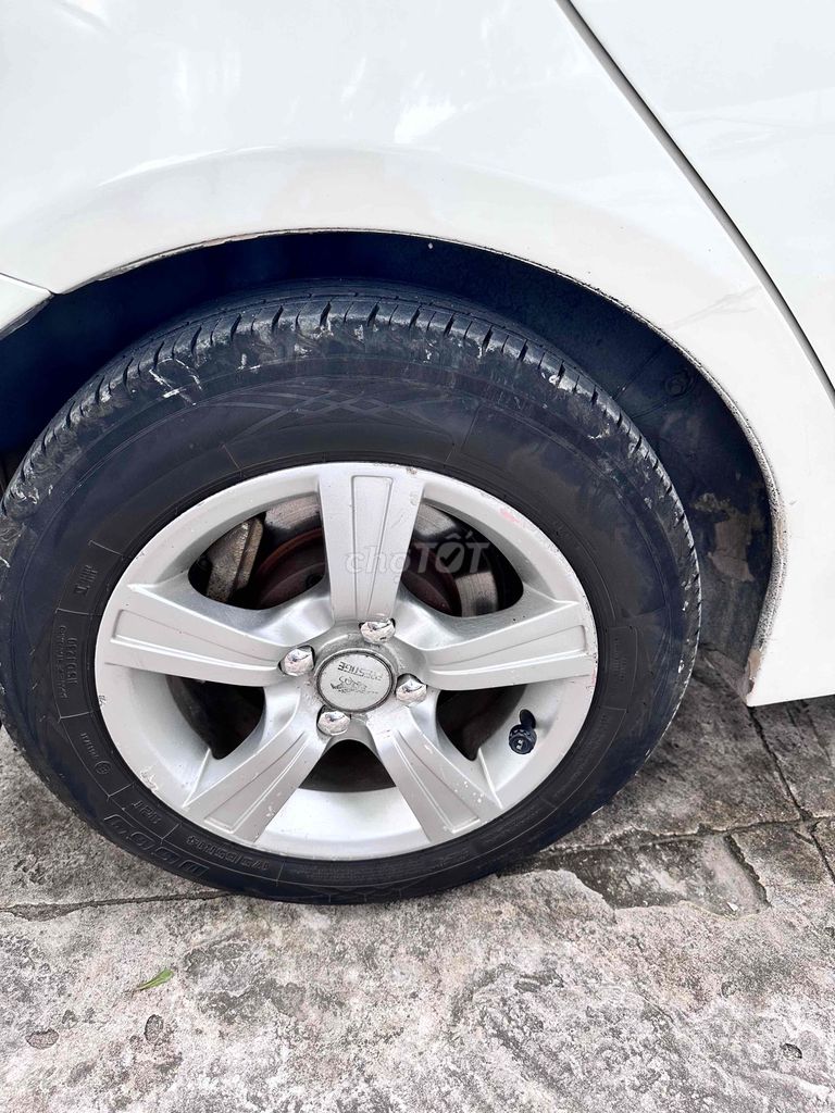 Toyota Vios 2005 - ảnh 4