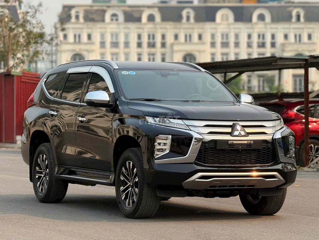 Mitsubishi Pajero Sport 2022 - ảnh 4