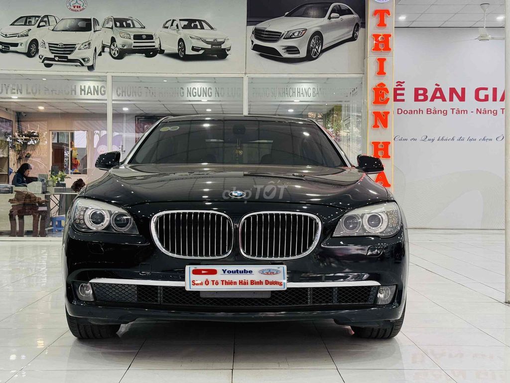 BMW 2011 - ảnh 1