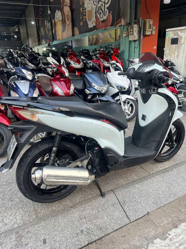 Honda SH 2016 - ảnh 1