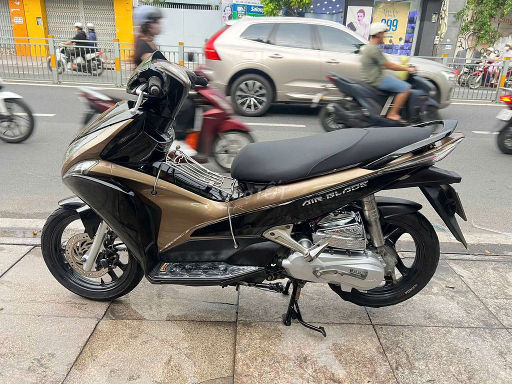 Honda Air Blade 2012 - ảnh 5