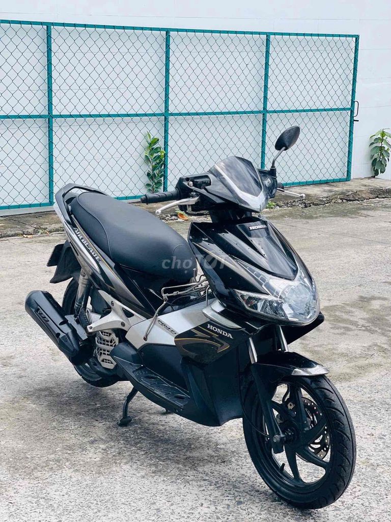 Honda Air Blade 2010 - ảnh 2