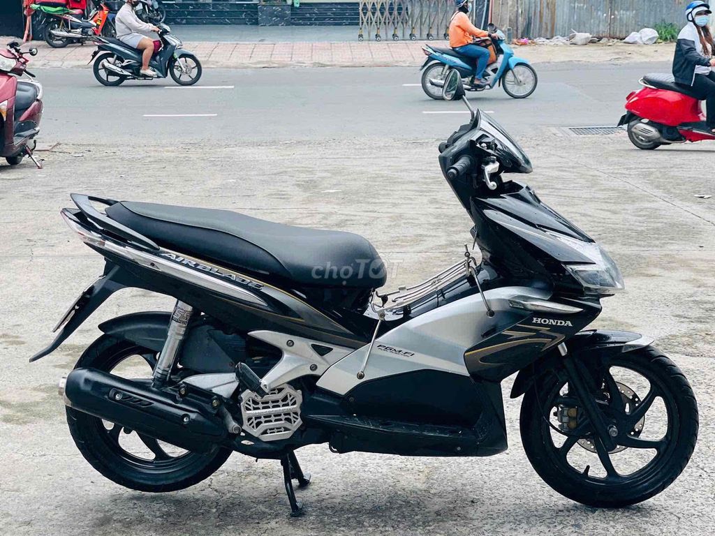 Honda Air Blade 2010 - ảnh 5