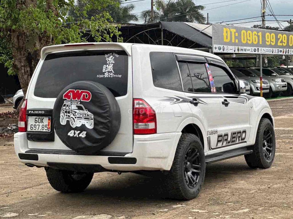 Mitsubishi Pajero 2006 - ảnh 4