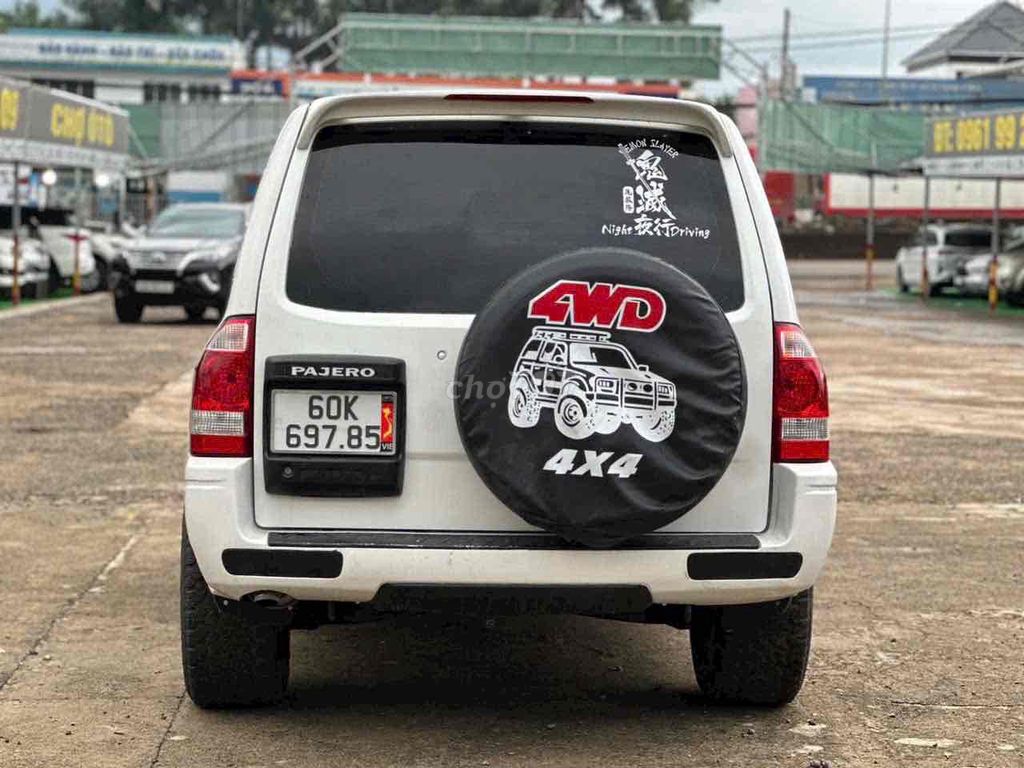 Mitsubishi Pajero 2006 - ảnh 5