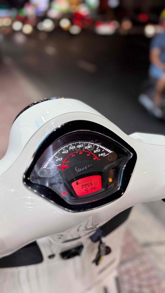 Piaggio Vespa 2022 - ảnh 2