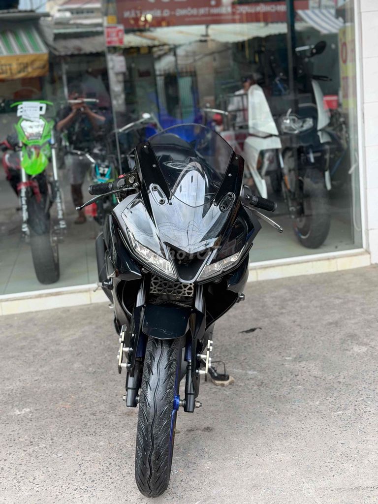 Yamaha R 2018 - ảnh 3