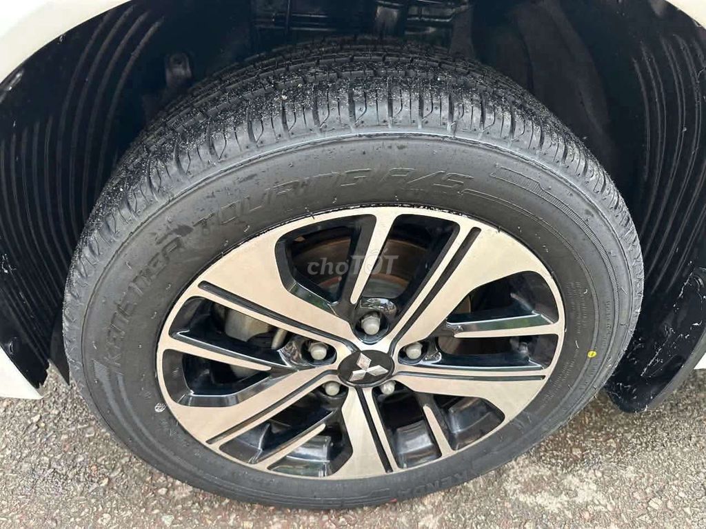 Mitsubishi 2019 - ảnh 2
