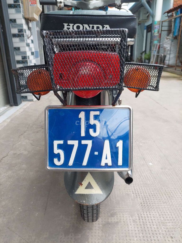Honda Super 1981 - ảnh 1