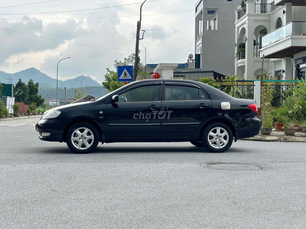 Toyota Corolla Altis 2005 - ảnh 2